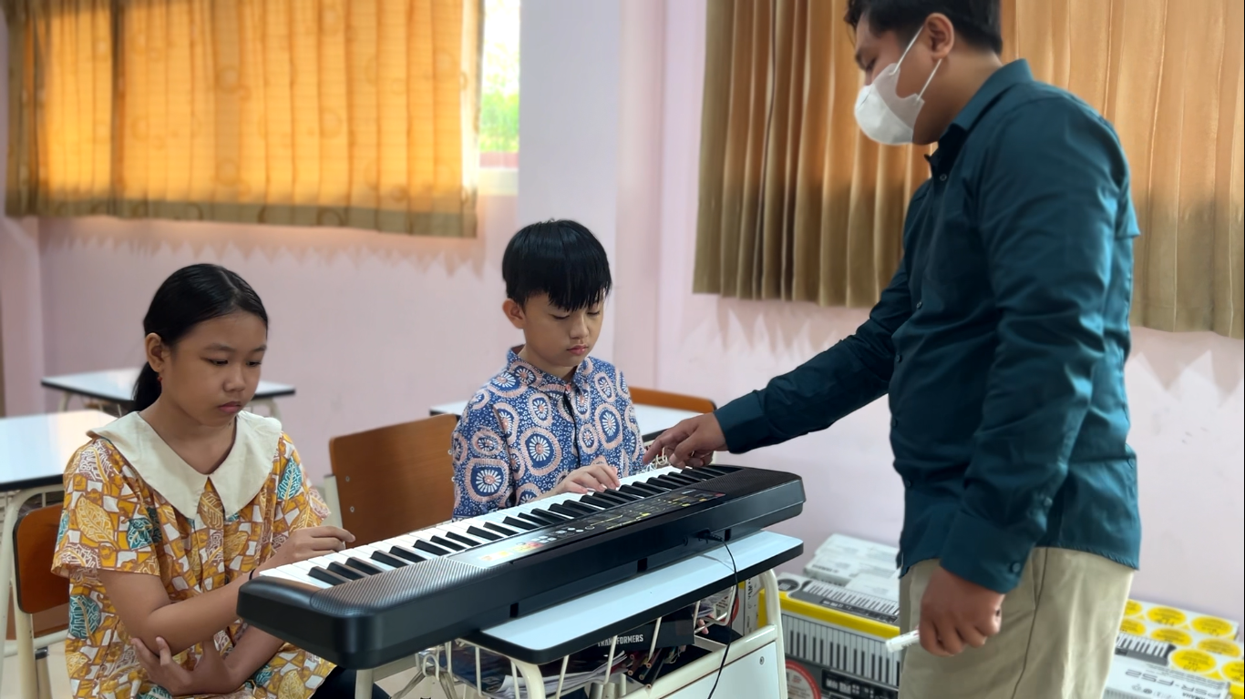 Primary School ekskul keyboard (2)