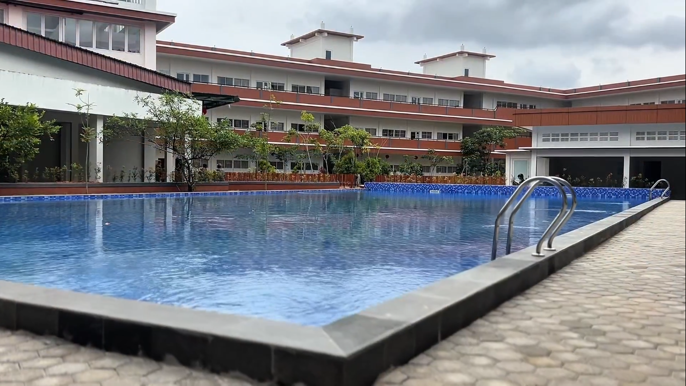 kolam berenang