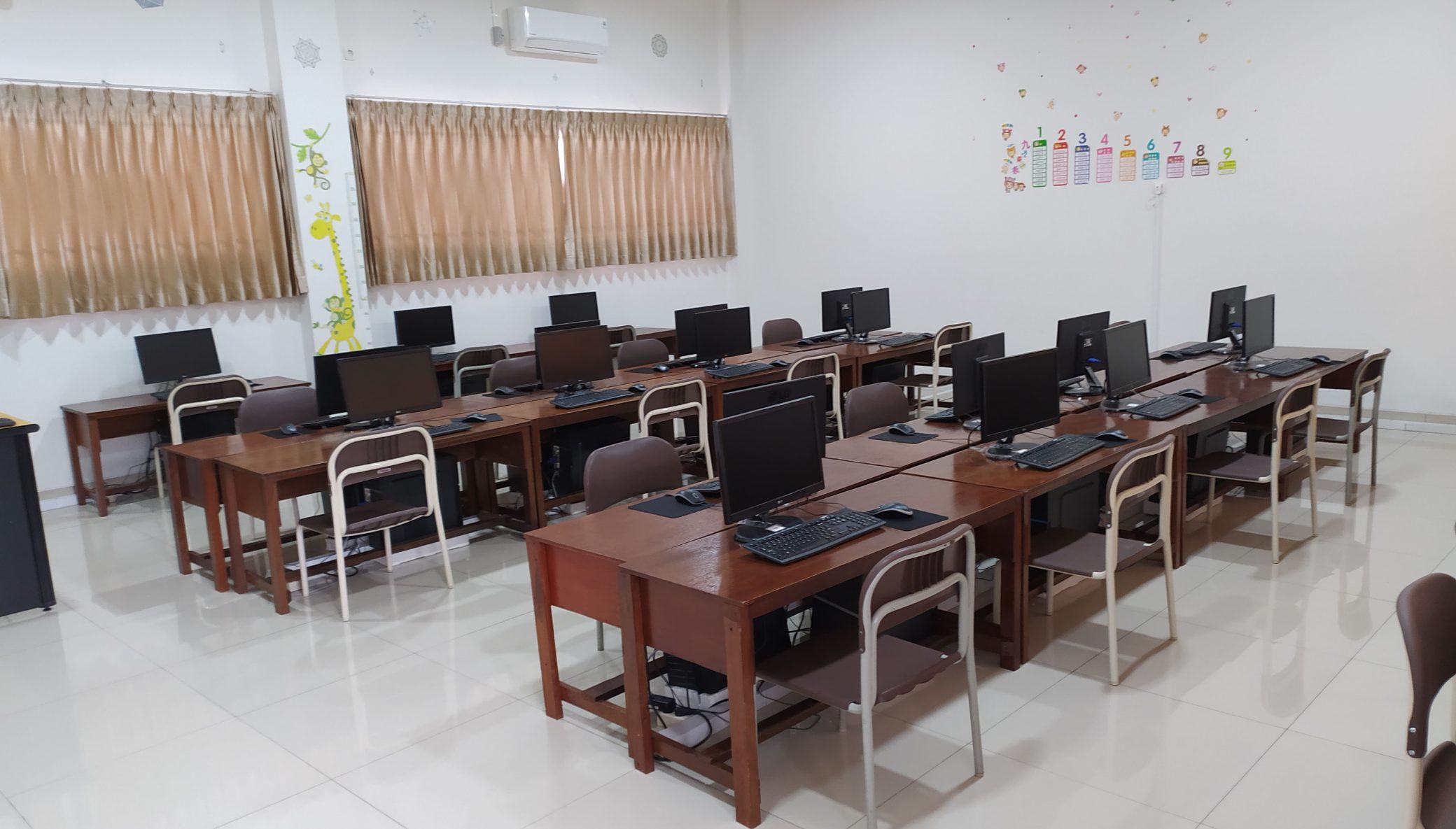 lab komputer